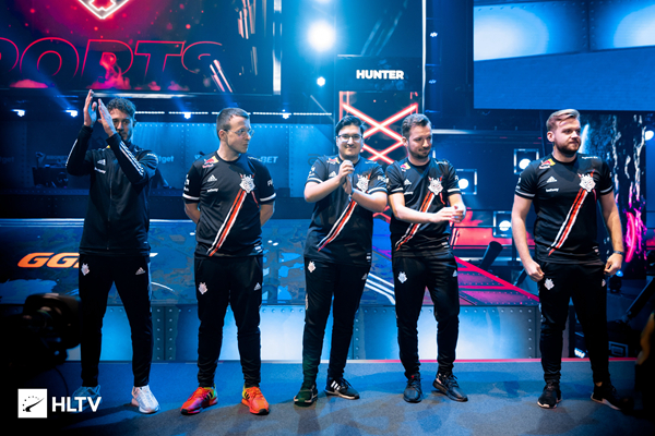 韩媒：刚夺得金牌的英雄联盟韩国代表队选手已抵达韩国